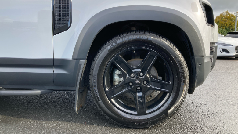 Land Rover Defender 90 Diesel 3.0 D250 Hard Top SE Auto